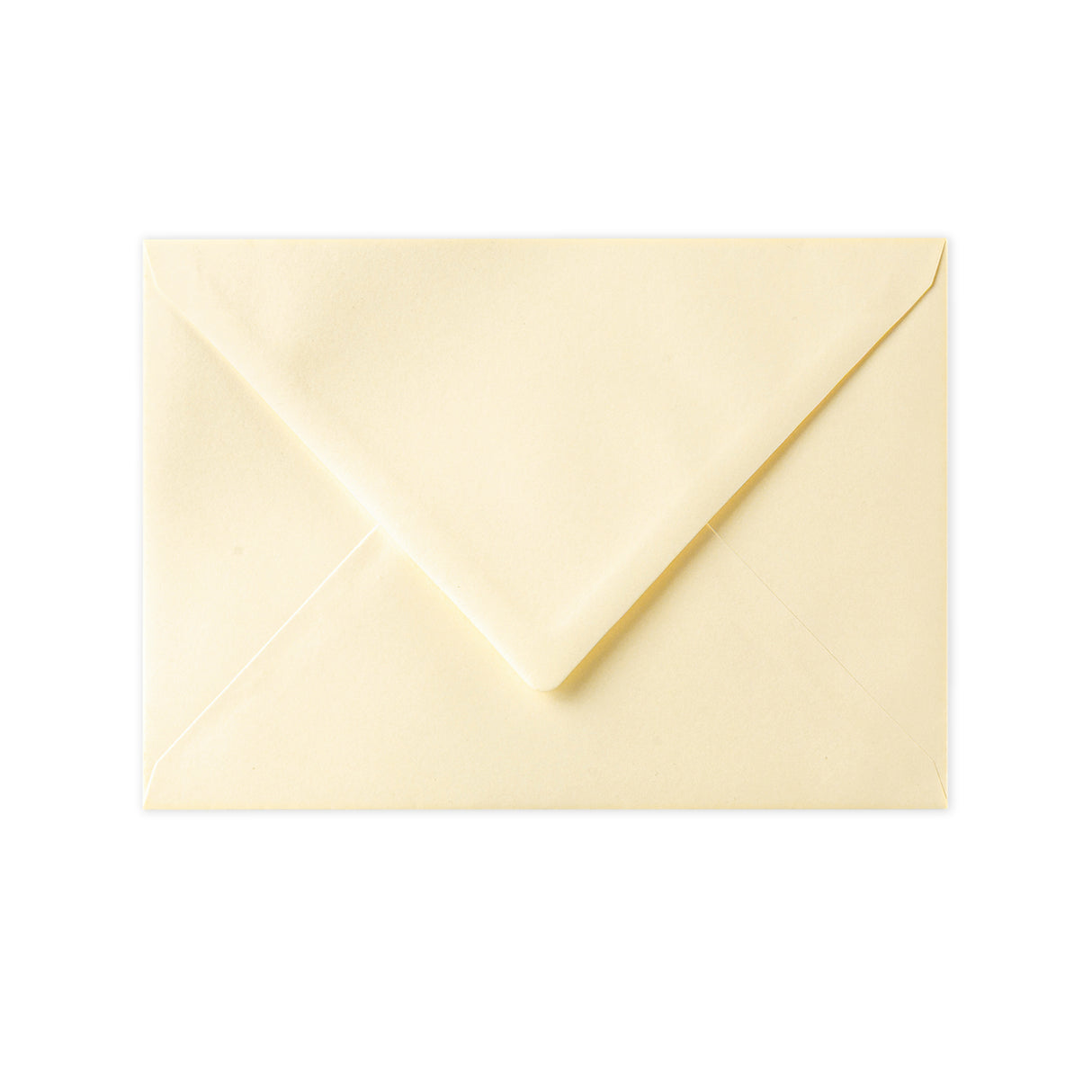 Kirjekuori magnolianvärinen 162x229 mm (C5)